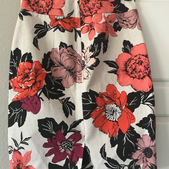 Ann Taylor Pencil Skirt - Picture 2 of 4